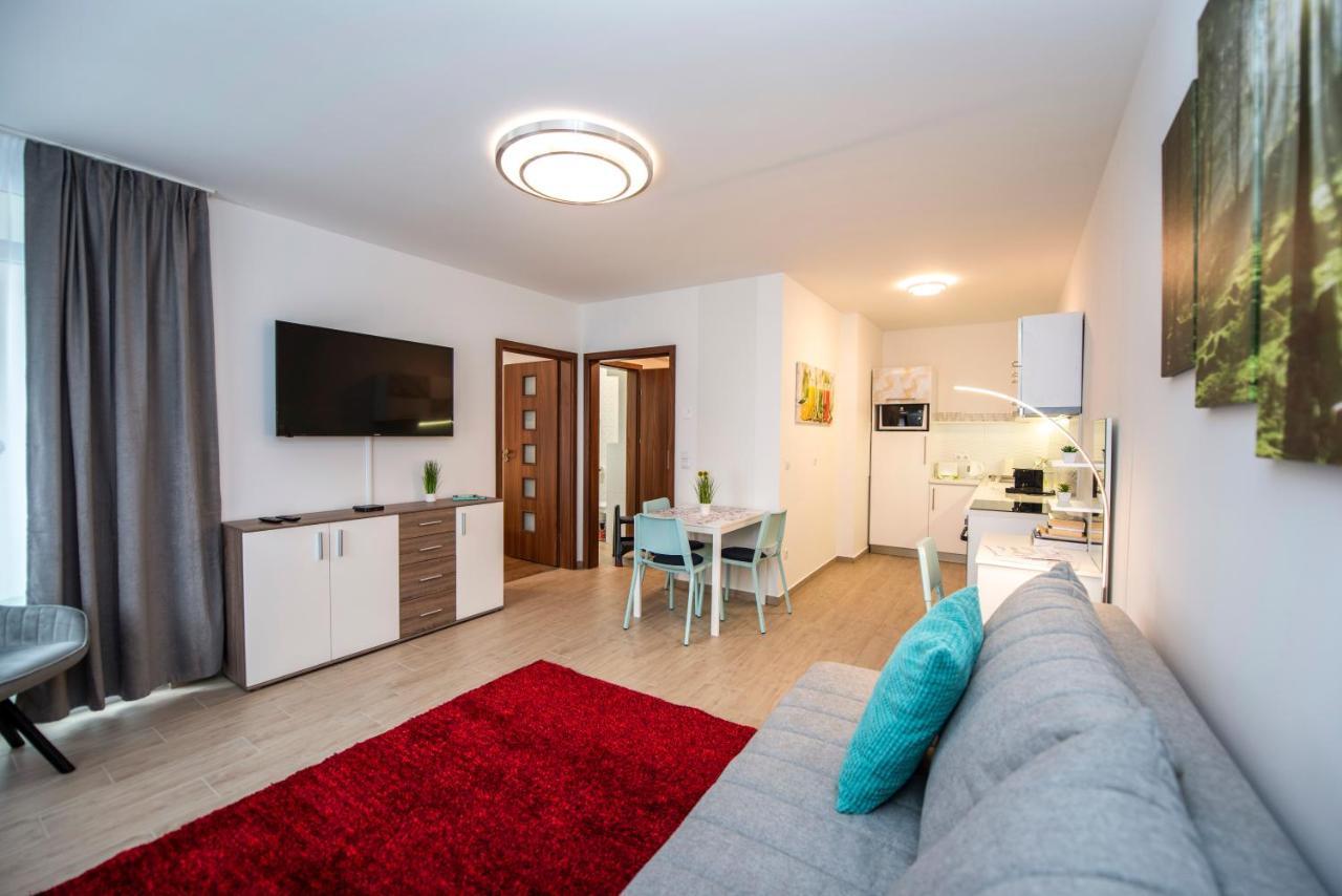 Lovely Apartman- Free Parking Pecs Exterior photo