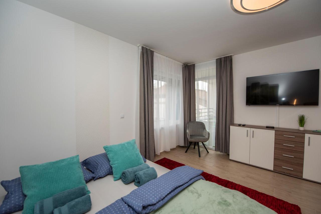 Lovely Apartman- Free Parking Pecs Exterior photo